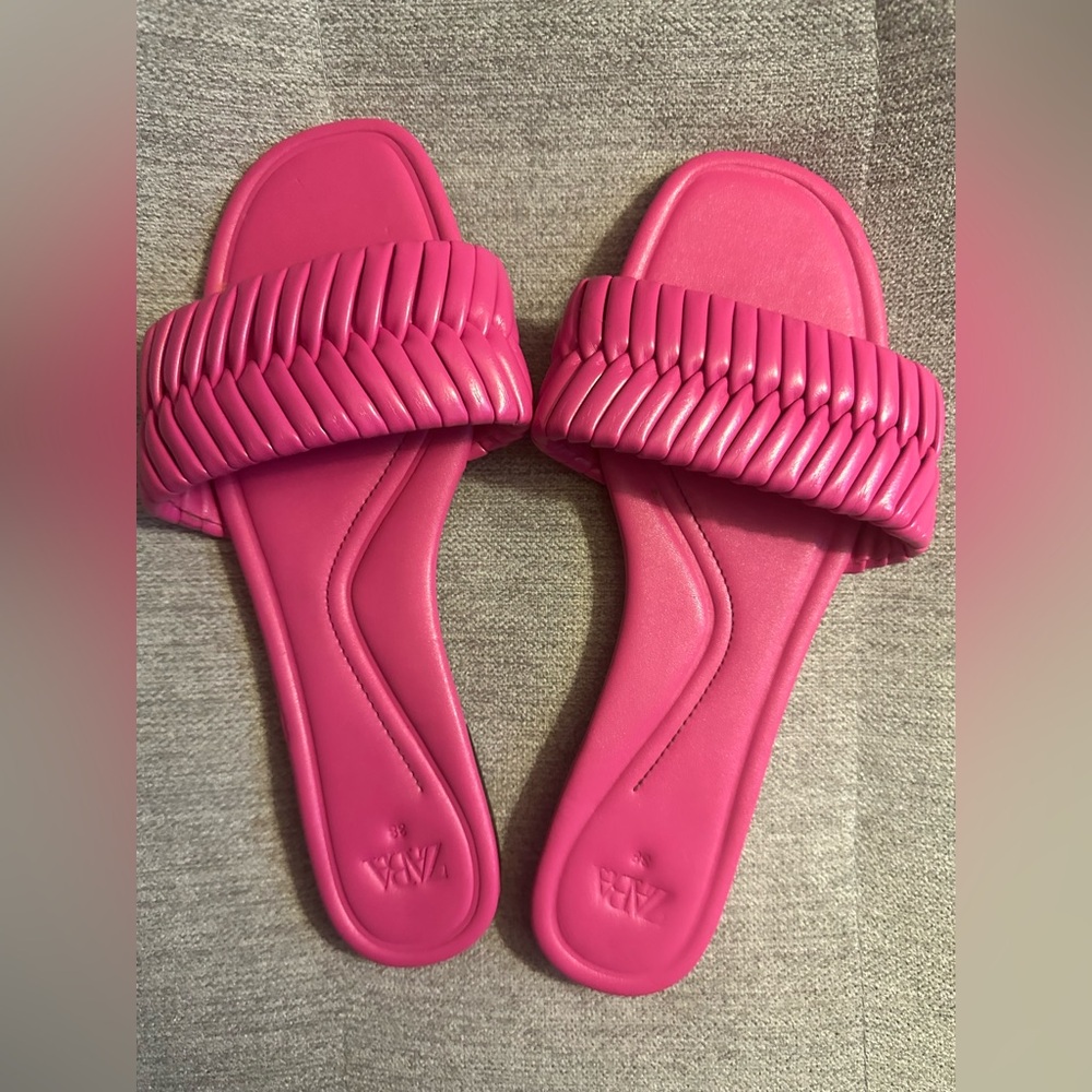 Like new Hot pink Zara quilted slide sandals